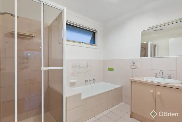 Sixth view of Homely house listing, 2 Moya Close, Endeavour Hills VIC 3802