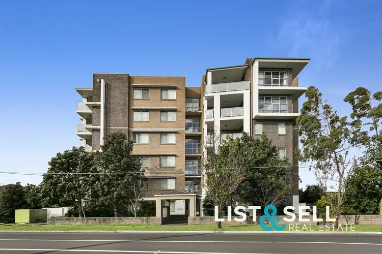 Main view of Homely unit listing, 4/96 Nuwarra Road, Moorebank NSW 2170