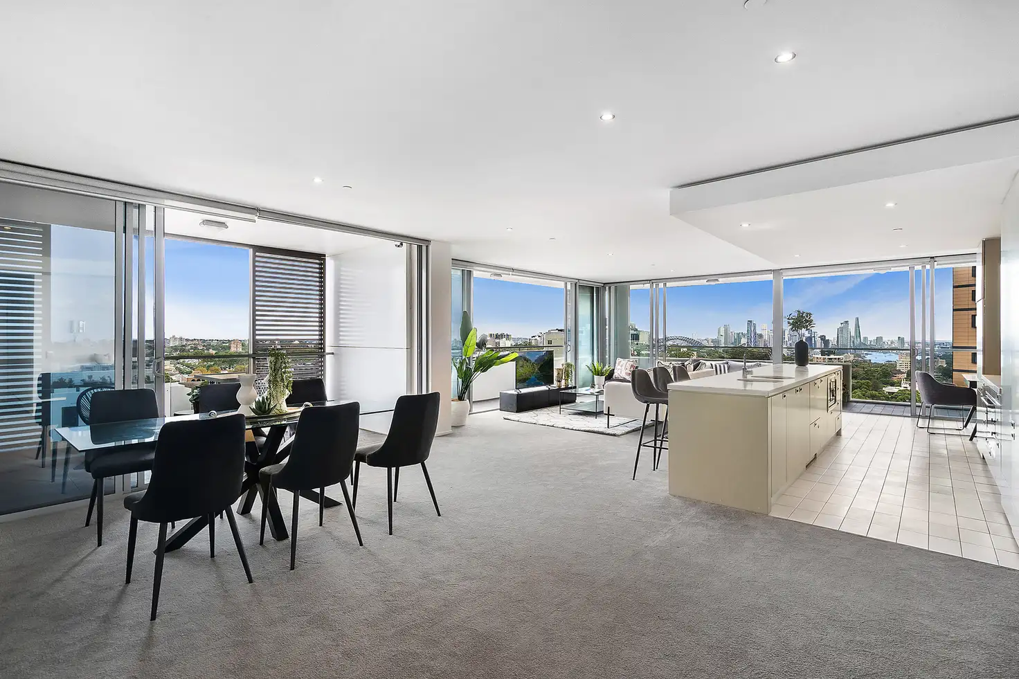 Main view of Homely unit listing, 1303W/599 Pacific Highway, St Leonards NSW 2065