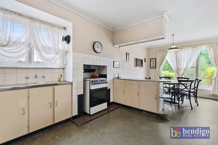 Fifth view of Homely house listing, 10 Edwin Street, North Bendigo VIC 3550