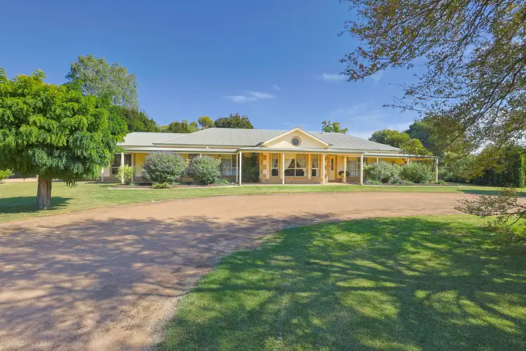 682 Cureton Avenue, Nichols Point VIC 3501