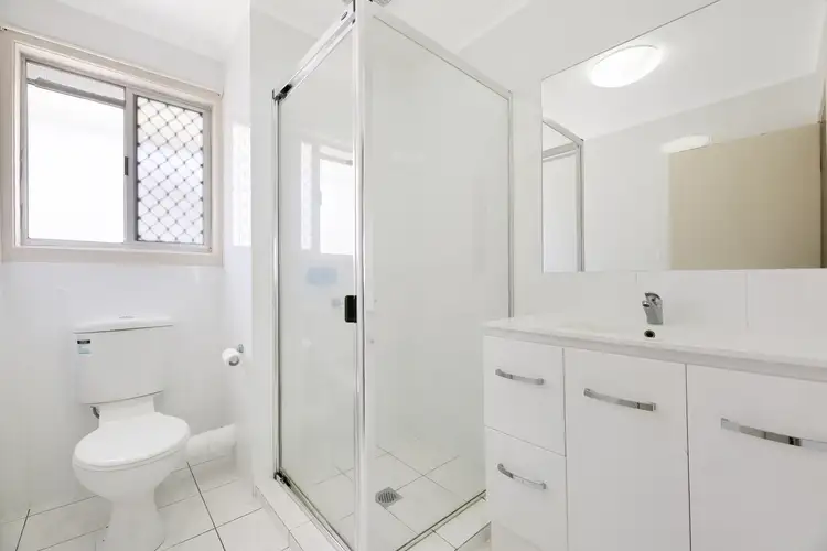 Fourth view of Homely unit listing, 4/198b Hedges Avenue, Mermaid Beach QLD 4218