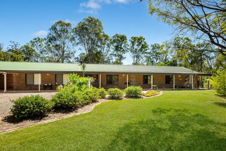 8 Nullamanna Road, Camp Mountain QLD 4520