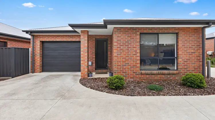 2/306 Forest Street, Buninyong VIC 3357
