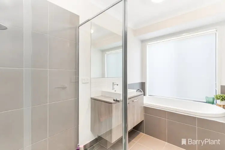 Fifth view of Homely house listing, 10 Solsbury Crescent, Keysborough VIC 3173