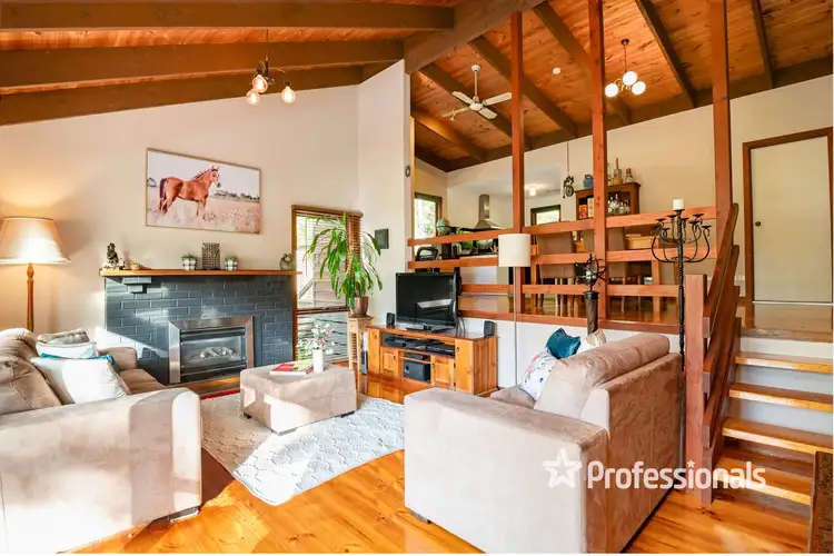 Sixth view of Homely house listing, 10 Pythias Court, Millgrove VIC 3799