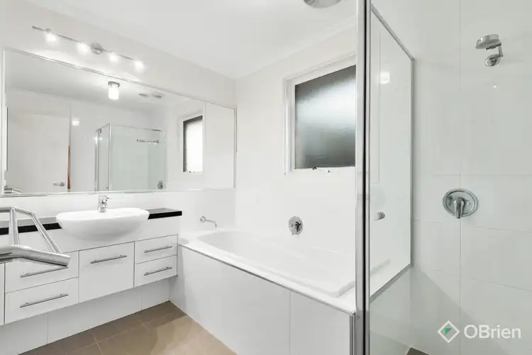 Fifth view of Homely house listing, 29 Sydney Parkinson Avenue, Endeavour Hills VIC 3802
