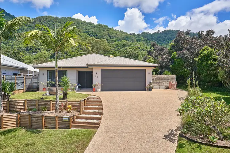 27 Rainbow Street, Kanimbla QLD 4870