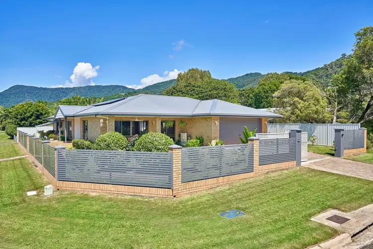 1 Augustus Street, Mooroobool QLD 4870