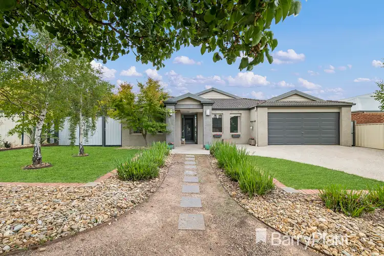 19 St Nicholas Court, Tarneit VIC 3029