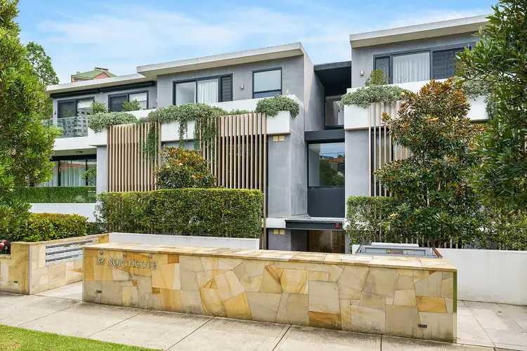 3/32-34 Northcote Street