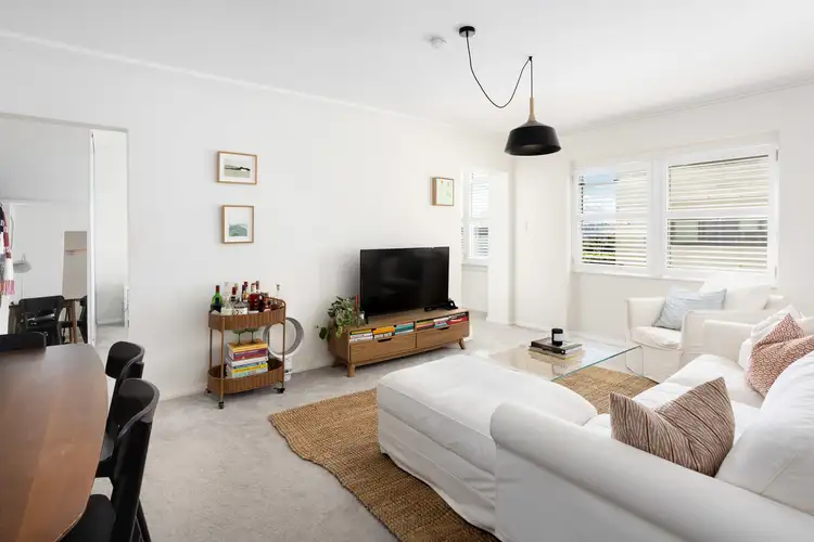 Main view of Homely apartment listing, 4/96 Elizabeth Bay Road, Elizabeth Bay NSW 2011