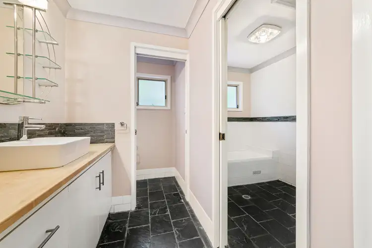 Fourth view of Homely house listing, 4H Gregory Street, Wyoming NSW 2250