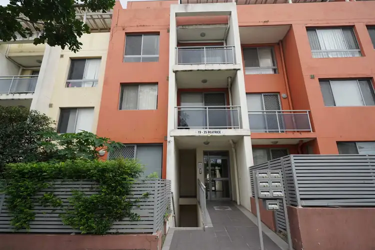 26/19 Beatrice Street