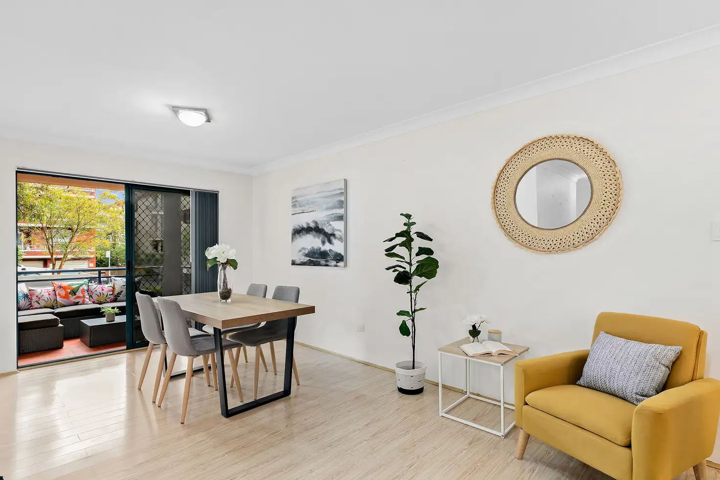 Main view of Homely unit listing, 4/39-41 Robertson Street, Kogarah NSW 2217