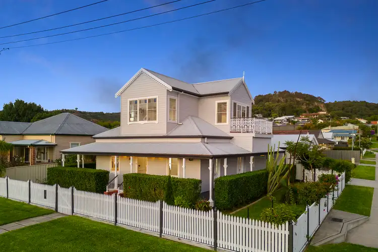 42 Albert Street, Speers Point NSW 2284