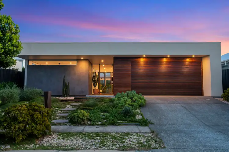 10 Suncatcher Lane, Casuarina NSW 2487