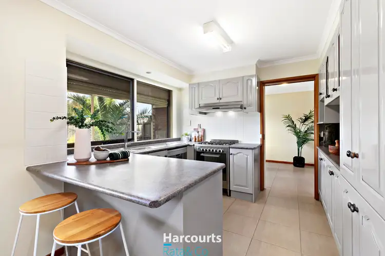 Fifth view of Homely house listing, 5 Redfern Close, Thomastown VIC 3074