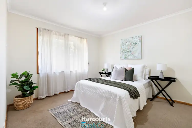 Sixth view of Homely house listing, 5 Redfern Close, Thomastown VIC 3074