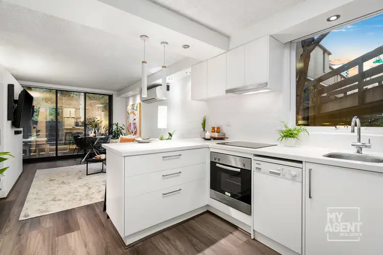 Fourth view of Homely unit listing, 60 Napier Street, South Melbourne VIC 3205