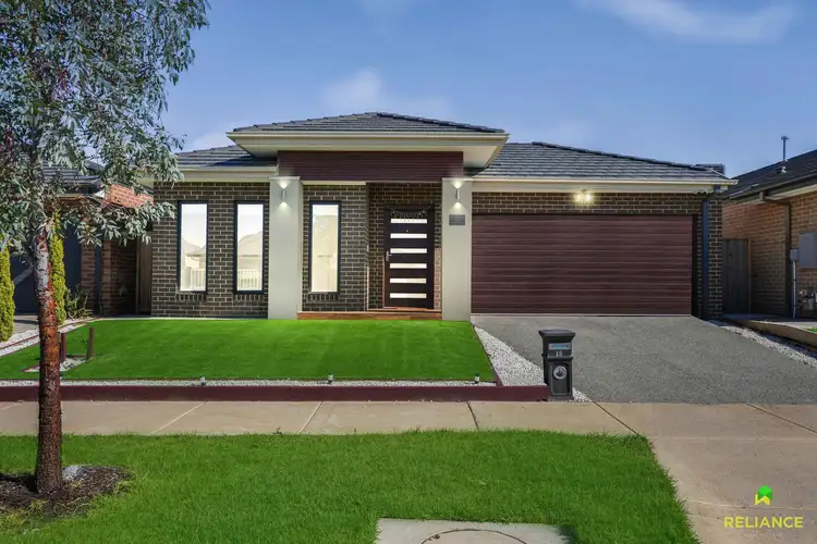 18 Rhubarb Road, Manor Lakes VIC 3024