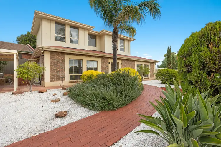 15 Barramundi Drive, Hallett Cove SA 5158