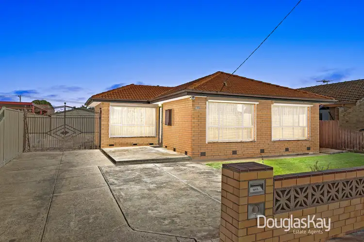 155 Main Road East, St Albans VIC 3021