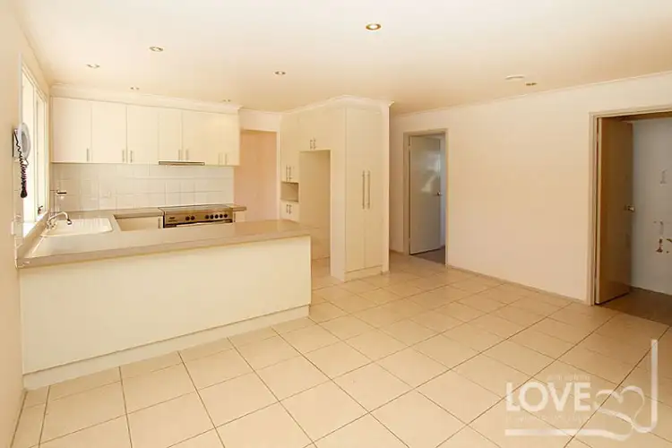 Fourth view of Homely house listing, 2 Carousel Court, Epping VIC 3076