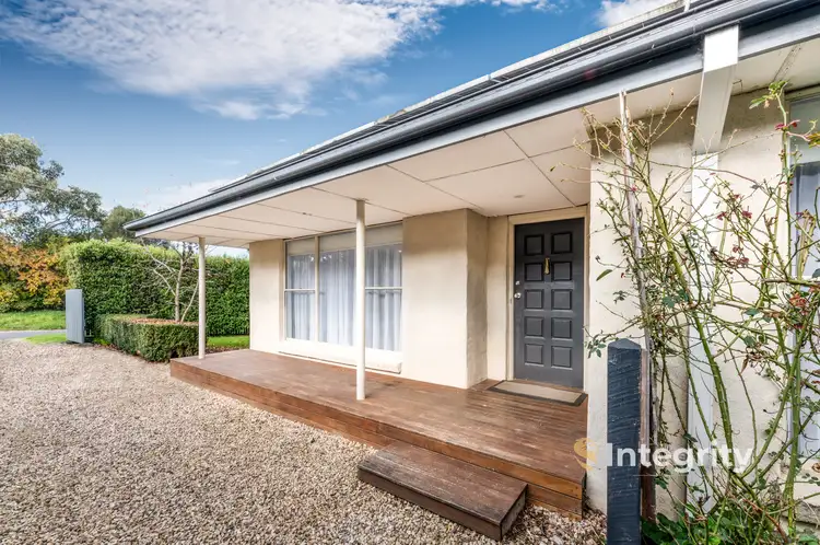 11 Farrell Avenue, Yarra Glen VIC 3775