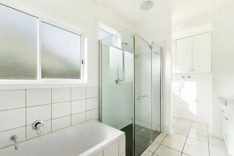 Fifth view of Homely house listing, 2 Jubilee Court, Portland VIC 3305
