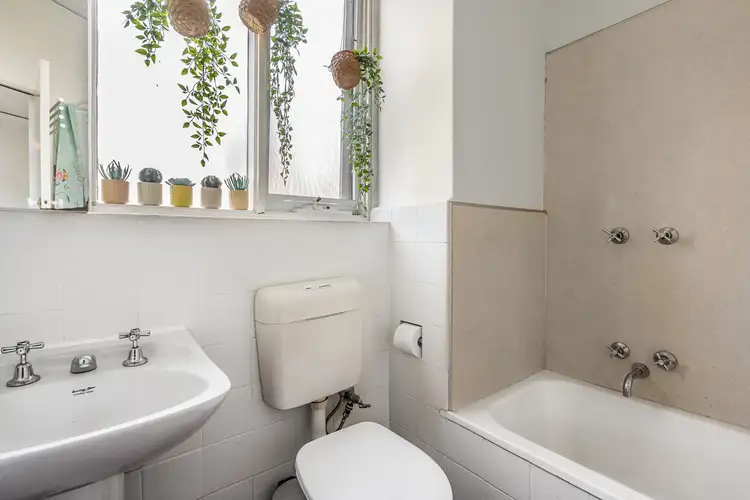 Sixth view of Homely apartment listing, 2/25 Williams Road, Windsor VIC 3181