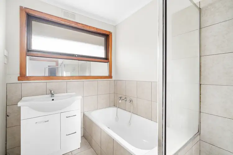 Sixth view of Homely house listing, 4 Kingsford Avenue, Melton South VIC 3338