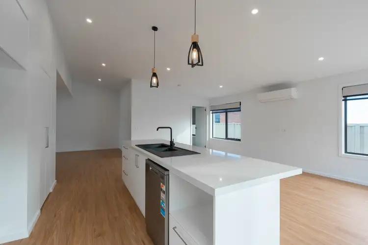 Fifth view of Homely unit listing, 2/8 Beachrock View, East Devonport TAS 7310