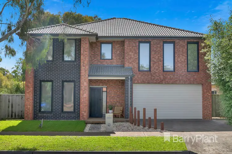 11 Pipit Circuit, South Morang VIC 3752
