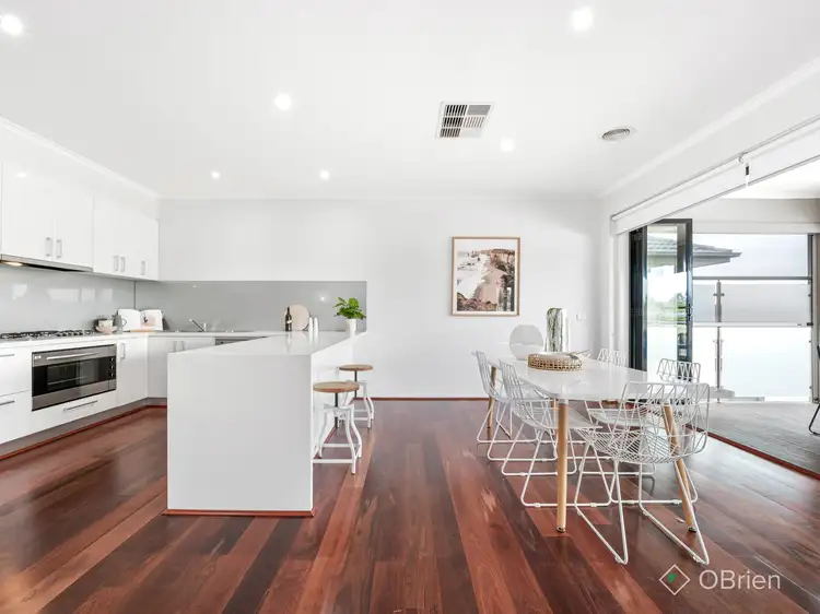 Second view of Homely house listing, 7 Parkhart Circle, Sandhurst VIC 3977