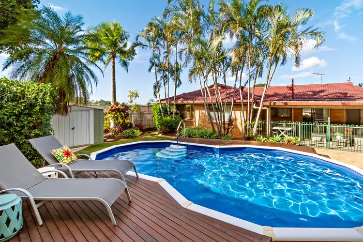 18 Hill Park Crescent, Rochedale South QLD 4123