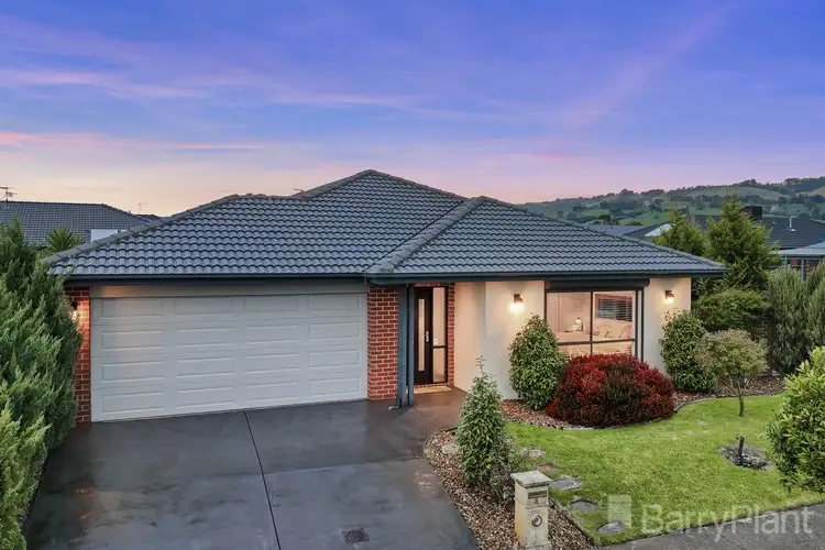 4 Linnea Drive