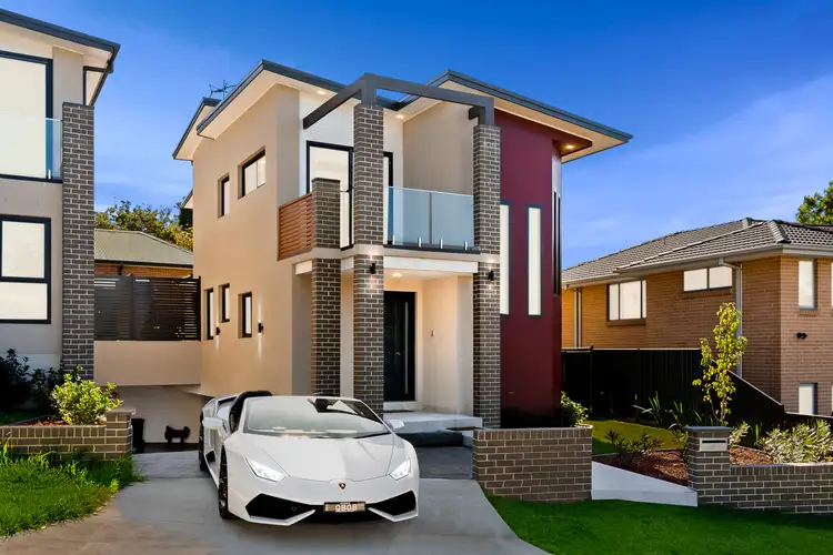 2/2 Lord Avenue, Dundas Valley NSW 2117