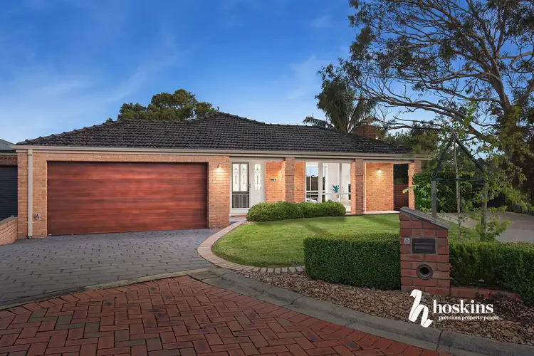 5 Rhonda Court, Ringwood North VIC 3134