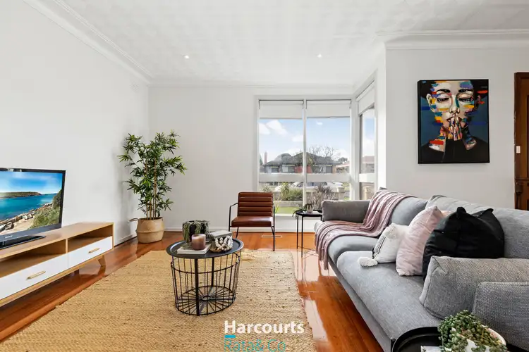 Second view of Homely house listing, 5 McPhee Court, Thomastown VIC 3074