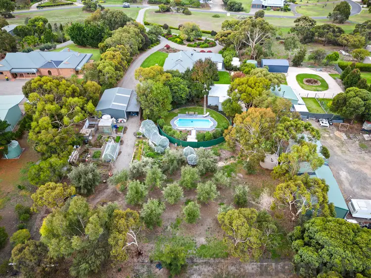 15 Vanali Drive, Port Elliot SA 5212