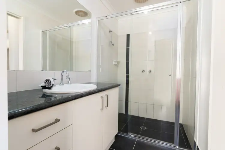 Sixth view of Homely house listing, 10 Fitzroy Street, West Wodonga VIC 3690