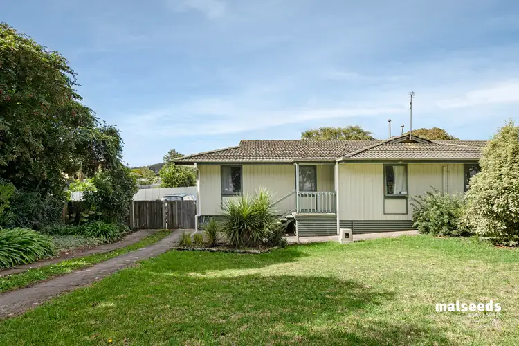 Second view of Homely semi-detached listing, 5 & 7 Barwon Crescent, Mount Gambier SA 5290