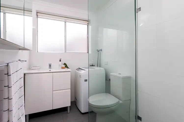 Fifth view of Homely apartment listing, 4/92 Soldiers Avenue, Freshwater NSW 2096