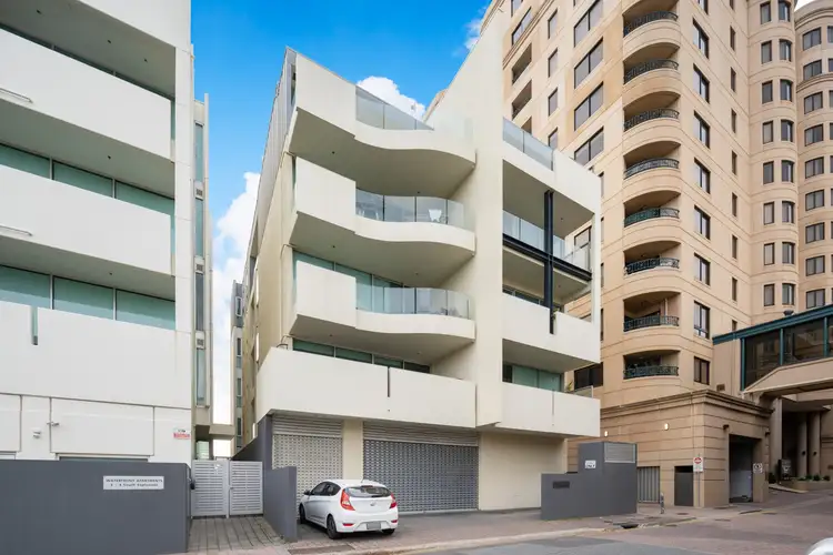 18/2-4 South Esplanade, Glenelg SA 5045