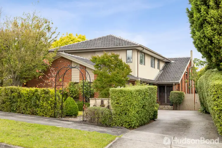 8 Haldane Court, Doncaster East VIC 3109