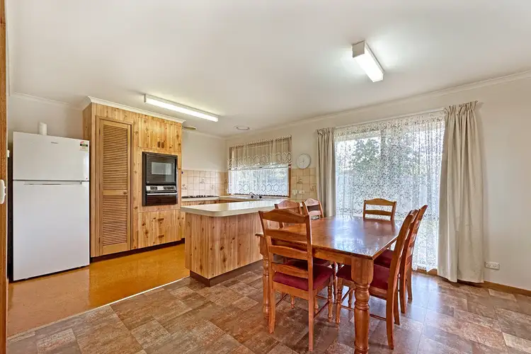Fourth view of Homely unit listing, 2/4 Castlefield Court, Warragul VIC 3820