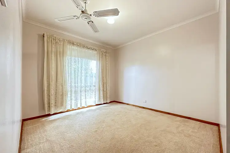 Sixth view of Homely unit listing, 2/4 Castlefield Court, Warragul VIC 3820