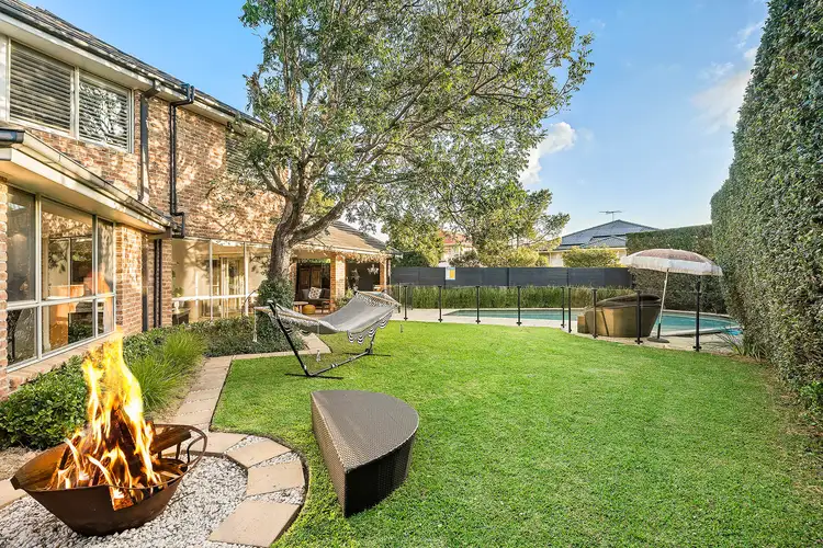 24 Queens Court, Castle Hill NSW 2154