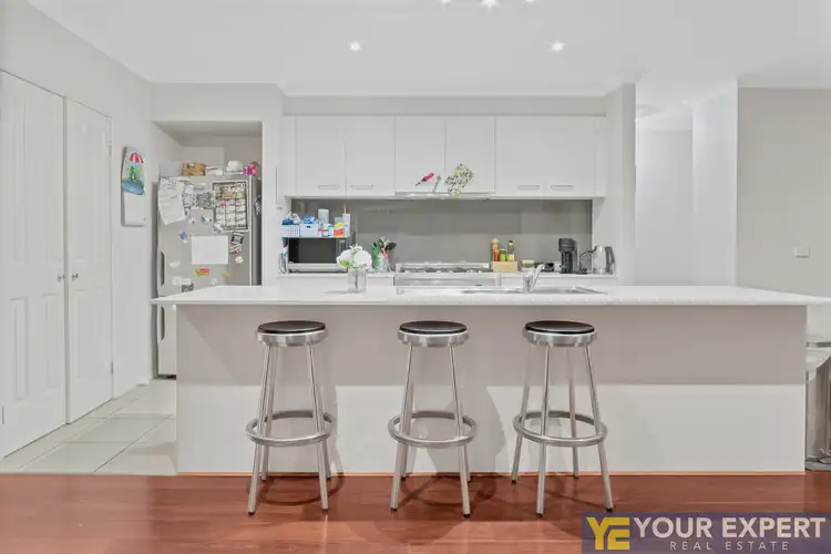 Fifth view of Homely house listing, 2 Florida Court, Berwick VIC 3806